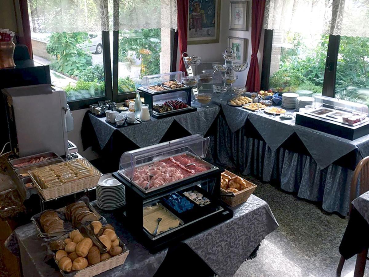 Hotel Ondina 利多迪迪耶索洛 外观 照片