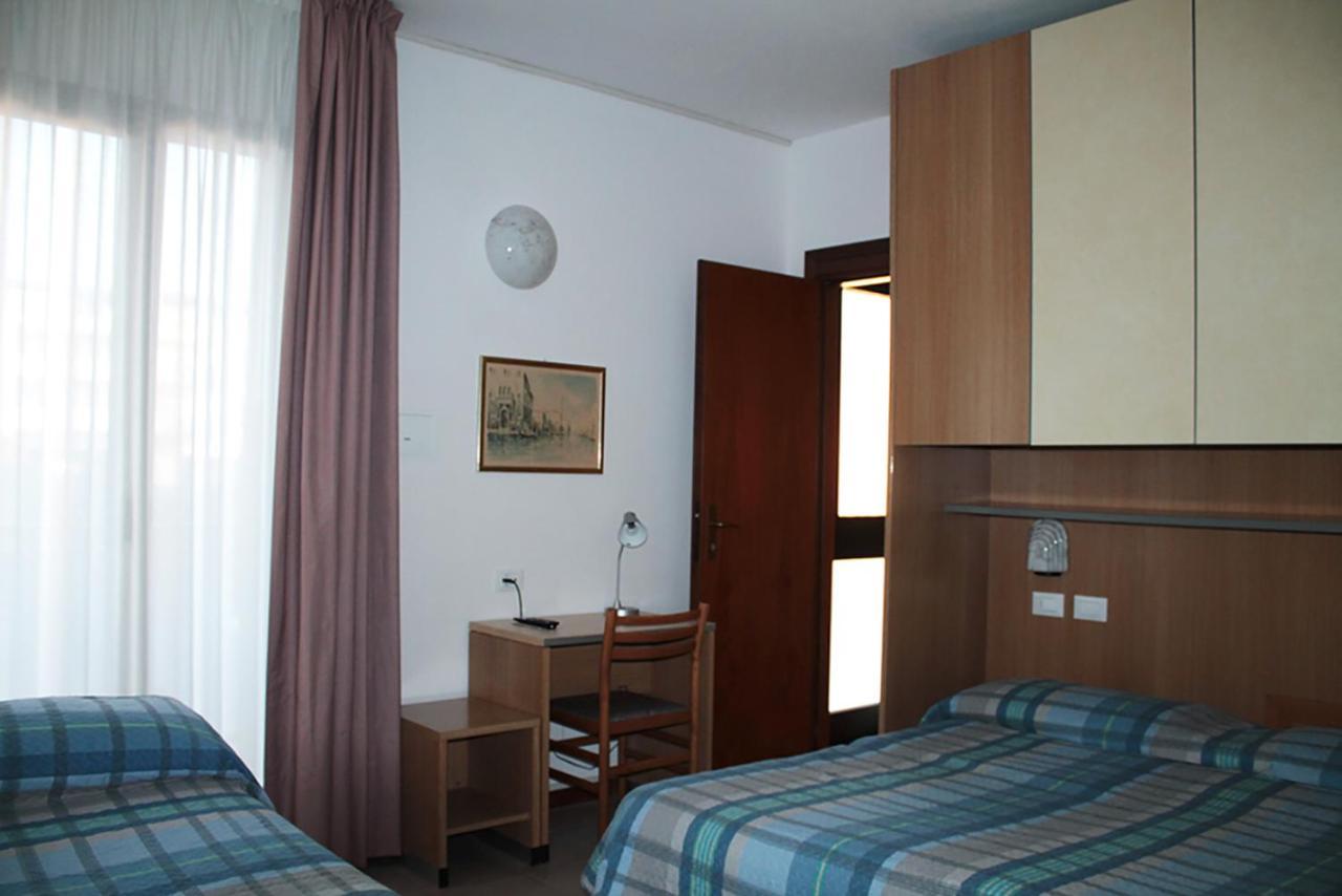 Hotel Ondina 利多迪迪耶索洛 外观 照片